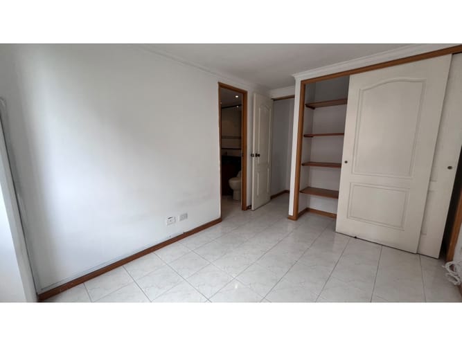Apartamento de 3 alcobas en venta en Loma Del Indio, Sabaneta, 100 m² · foto 15 de 24