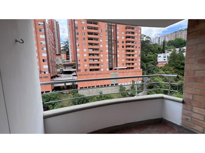 Apartamento de 3 alcobas en venta en Loma Del Indio, Sabaneta, 100 m² · foto 19 de 24