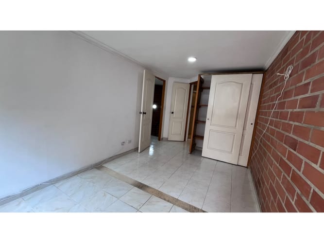Apartamento de 3 alcobas en venta en Loma Del Indio, Sabaneta, 100 m² · foto 20 de 24