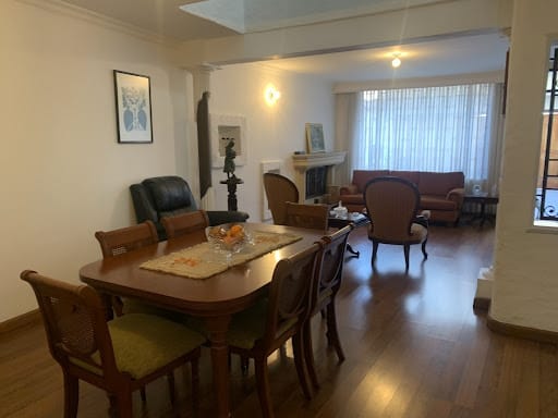 Casa en venta en Santa Ana Centro Comercial Boutique, Bogotá · foto 2 de 20