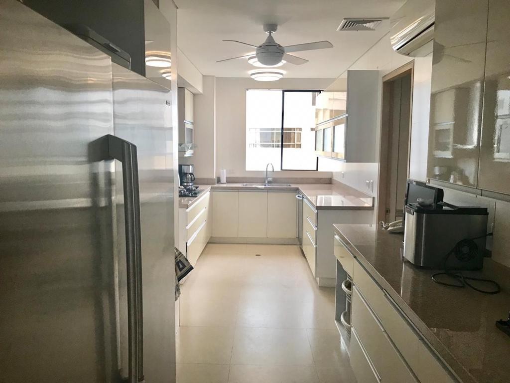 Apartamento en venta en Bocagrande, Cartagena · foto 4 de 24