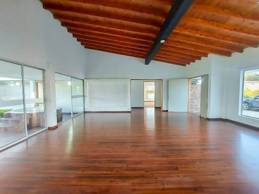 Casa de 4 alcobas en venta en Llano Grande, Rionegro, 1550 m² · foto 3 de 24