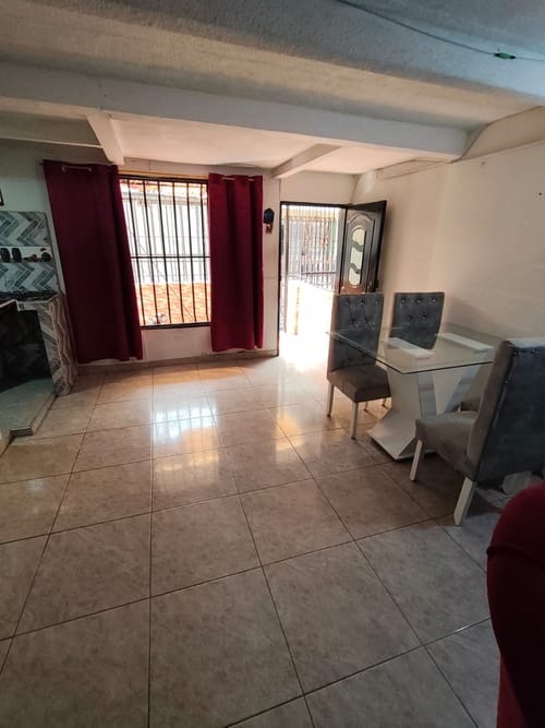 Casa de 3 alcobas en venta en Villa Del Lago, Cali, 60 m² · foto 6 de 12