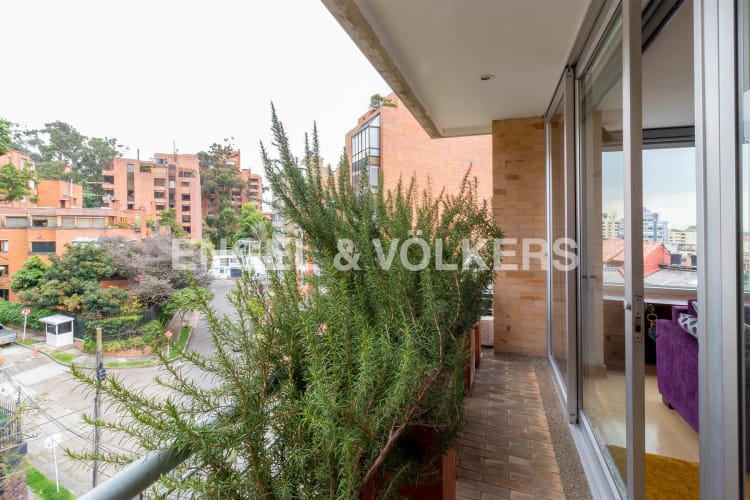 Apartamento en venta en Los Rosales, Bogotá · foto 5 de 11