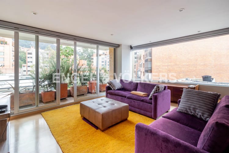 Apartamento en venta en Los Rosales, Bogotá · foto 3 de 11