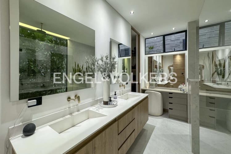 Casa de 4 alcobas en venta en Las Palmas, Medellín, 396 m² · foto 11 de 17