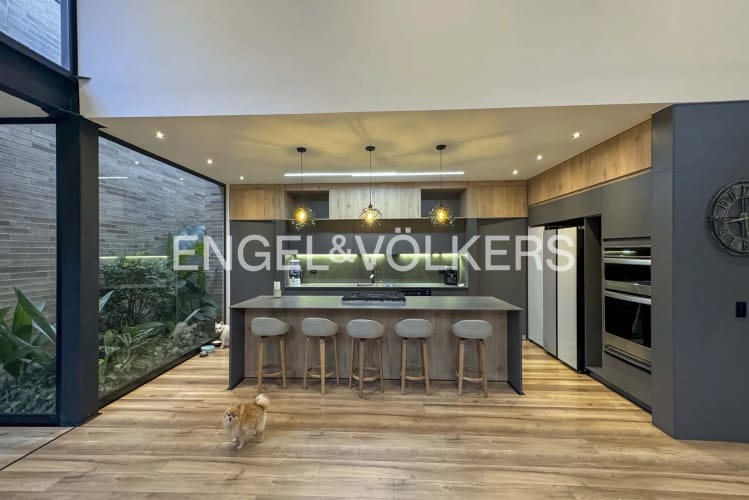 Casa de 4 alcobas en venta en Las Palmas, Medellín, 396 m² · foto 6 de 17