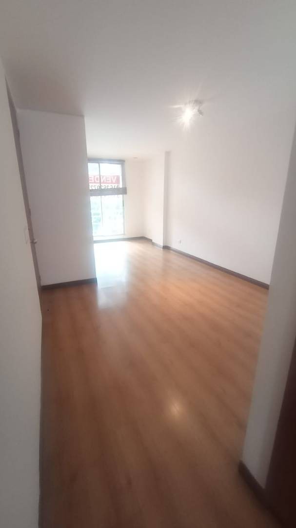 Apartamento en venta en Cedritos, Bogotá · foto 2 de 19