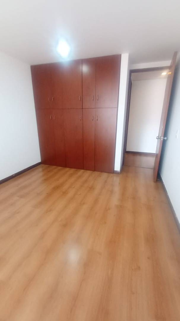 Apartamento en venta en Cedritos, Bogotá · foto 7 de 19