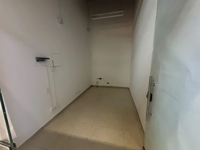 Local en arriendo en Cañaveral, Floridablanca, 12 m² · foto 2 de 4