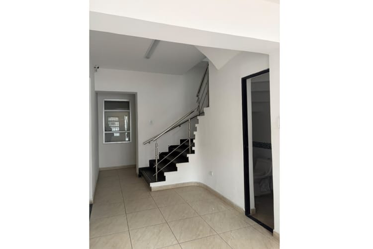 Casa en venta en Teusaquillo, Bogotá · foto 2 de 24