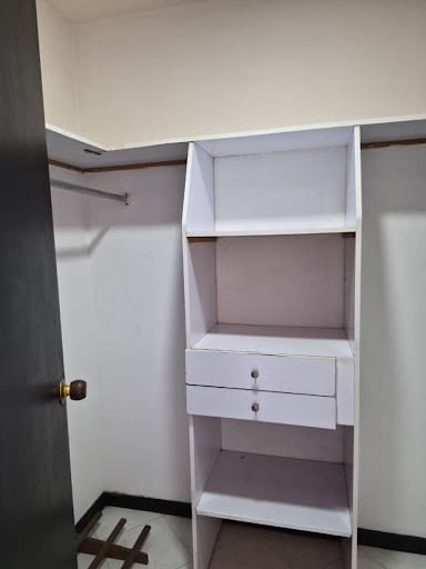 Apartamento de 3 alcobas en arriendo en Loma De Los Bernal, Medellín, 140 m² · foto 7 de 24