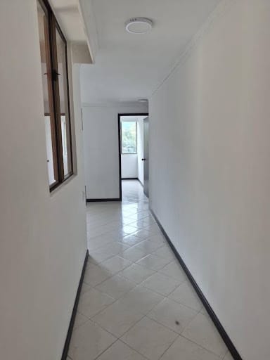 Apartamento de 3 alcobas en arriendo en Loma De Los Bernal, Medellín, 140 m² · foto 14 de 24
