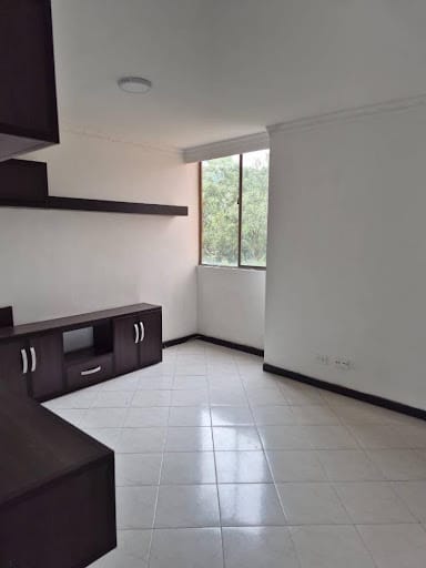 Apartamento de 3 alcobas en arriendo en Loma De Los Bernal, Medellín, 140 m² · foto 16 de 24