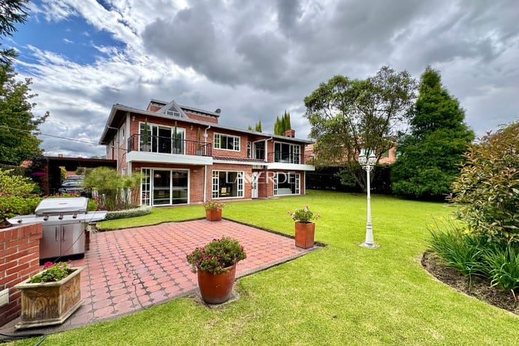 Casa de 4 alcobas en venta en Aposentos, Sopó, 374 m² · foto 2 de 24