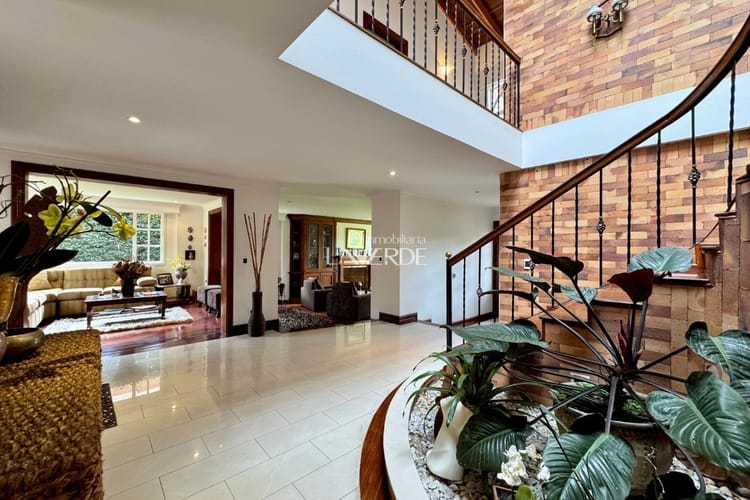 Casa de 4 alcobas en venta en Aposentos, Sopó, 374 m² · foto 4 de 24