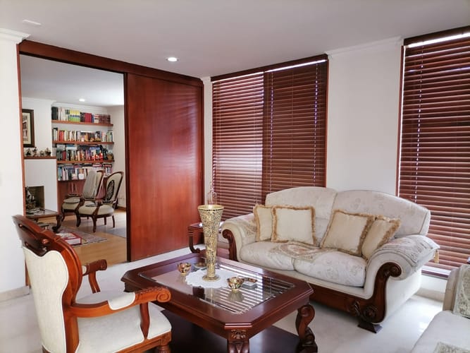 Apartamento de 4 alcobas en venta en La Carolina, Bogotá, 284 m² · foto 5 de 16