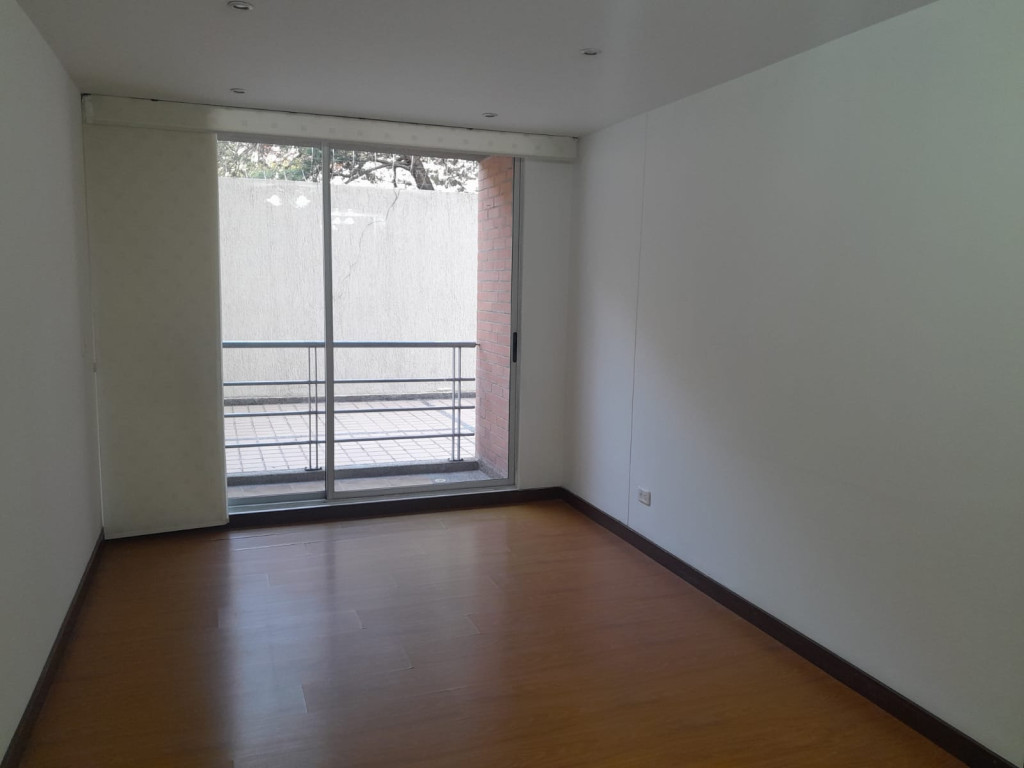 Apartamento en venta en El Redil, Bogotá · foto 2 de 24