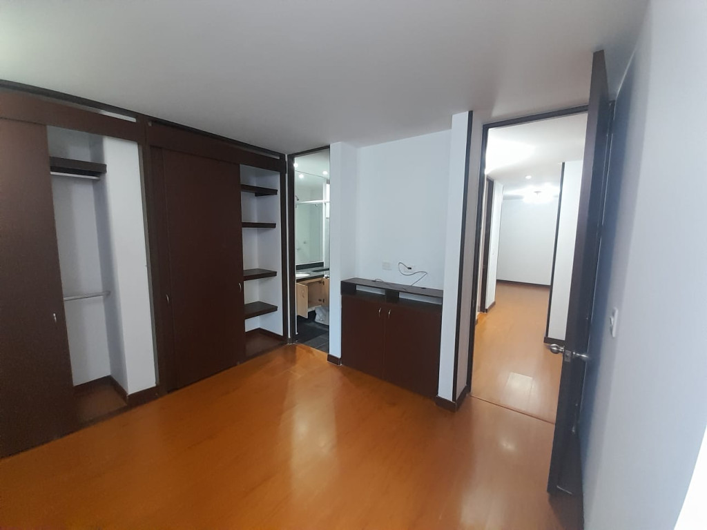 Apartamento en venta en El Redil, Bogotá · foto 9 de 24