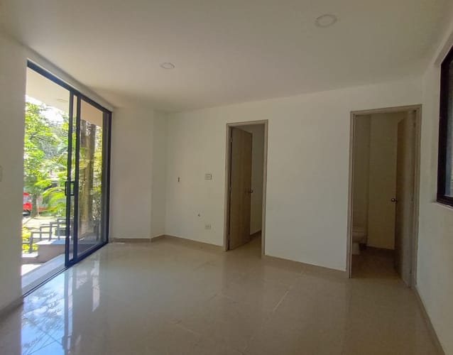 Local en arriendo en La America, Medellín, 18 m² · foto 2 de 11
