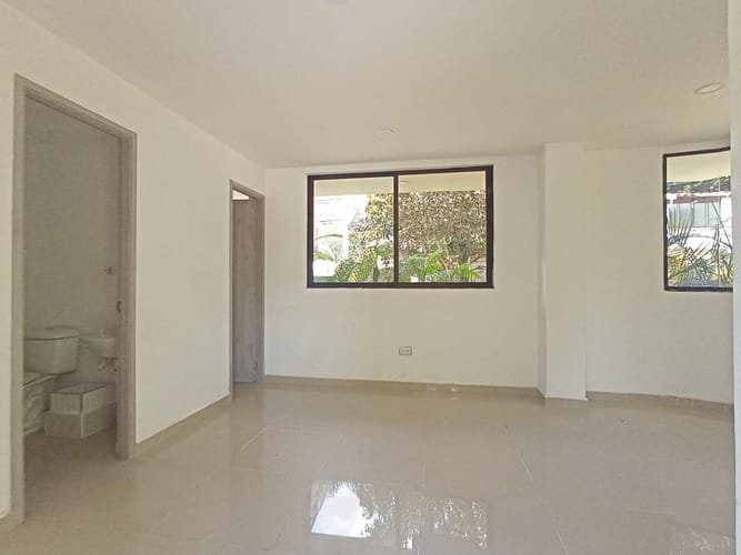 Local en arriendo en La America, Medellín, 18 m² · foto 4 de 11