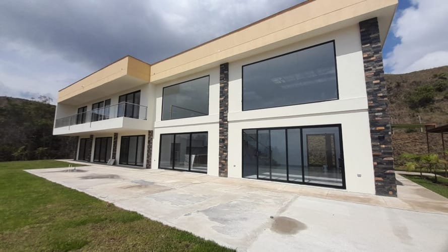 Finca en venta en San Jose, Guarne, 600 m² · foto 6 de 24