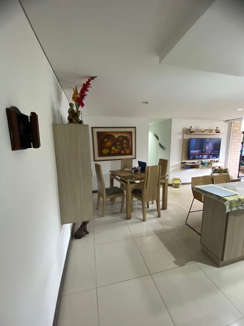 Apartamento de 3 alcobas en venta en Aves Maria, Sabaneta, 107 m² · foto 3 de 12