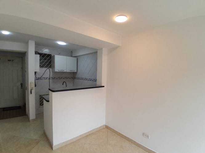 Apartaestudio en arriendo en Chapinero Central, Bogotá, 34 m² · foto 3 de 15