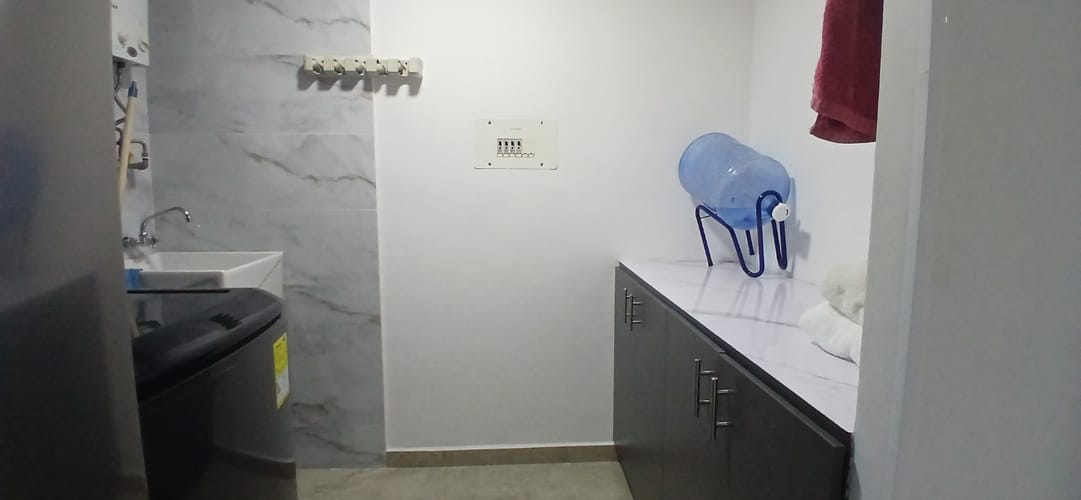 Apartamento de 3 alcobas en venta en Urbanizacion Torres De Madeira, Floridablanca, 78 m² · foto 9 de 18