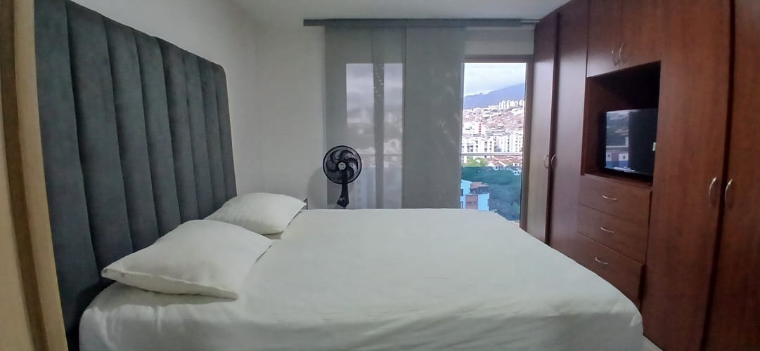 Apartamento de 3 alcobas en venta en Urbanizacion Torres De Madeira, Floridablanca, 78 m² · foto 13 de 18