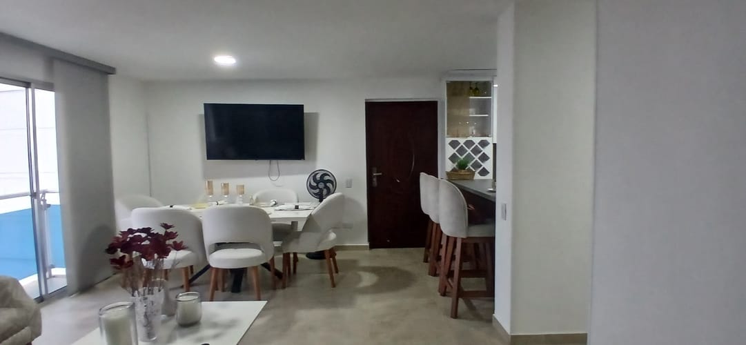 Apartamento de 3 alcobas en venta en Urbanizacion Torres De Madeira, Floridablanca, 78 m² · foto 15 de 18