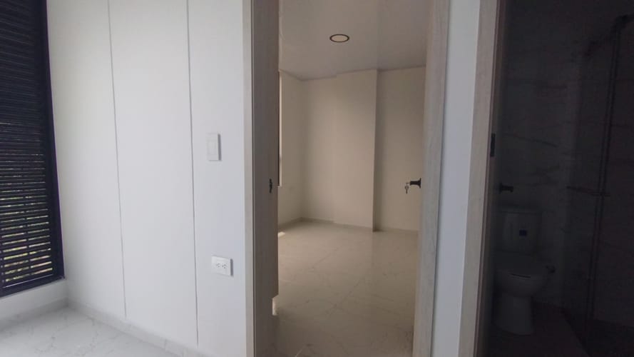 Apartamento de 3 alcobas en arriendo en El Poblado, Girón, 58 m² · foto 23 de 24