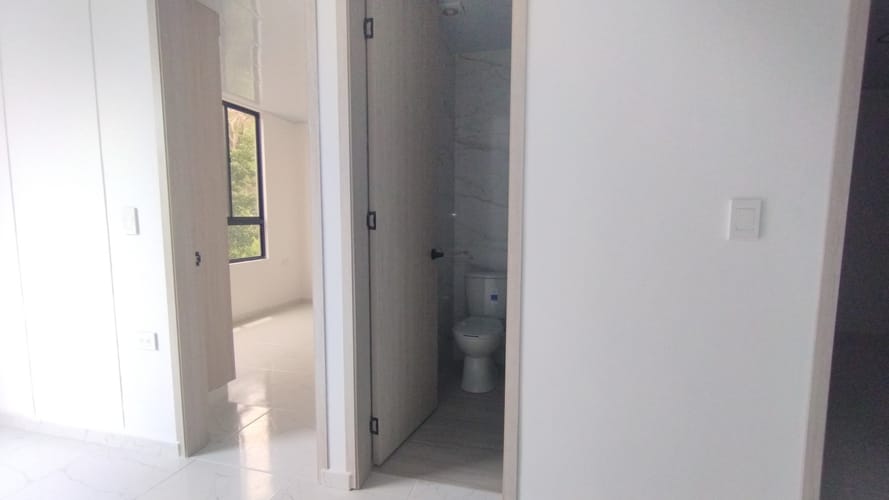 Apartamento de 3 alcobas en arriendo en El Poblado, Girón, 58 m² · foto 20 de 24