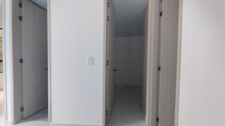 Apartamento de 3 alcobas en arriendo en El Poblado, Girón, 58 m² · foto 17 de 24