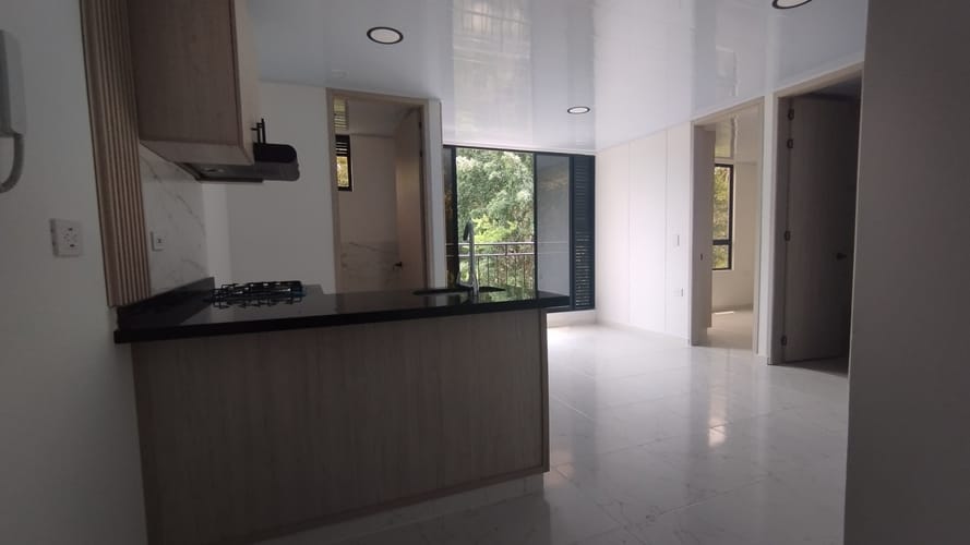 Apartamento de 3 alcobas en arriendo en El Poblado, Girón, 58 m² · foto 5 de 24