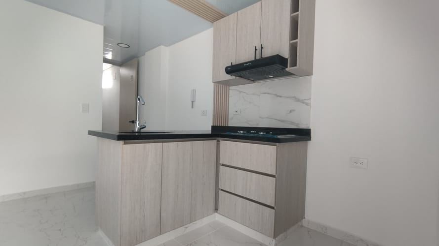 Apartamento de 3 alcobas en arriendo en El Poblado, Girón, 58 m² · foto 12 de 24