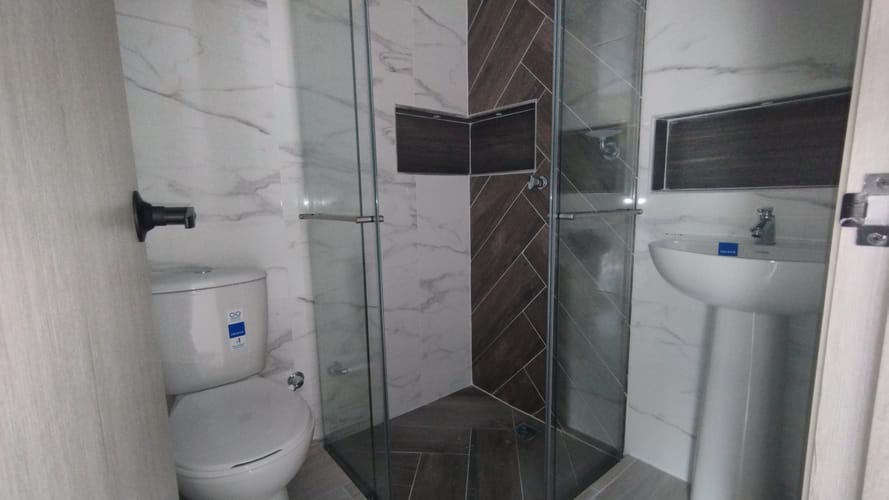 Apartamento de 3 alcobas en arriendo en El Poblado, Girón, 58 m² · foto 21 de 24