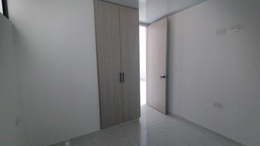 Apartamento de 3 alcobas en arriendo en El Poblado, Girón, 58 m² · foto 19 de 24