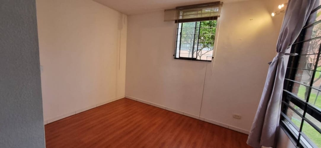 Apartamento de 2 alcobas en venta en Hacienda Madrid El Prado, Madrid, 47 m² · foto 8 de 12