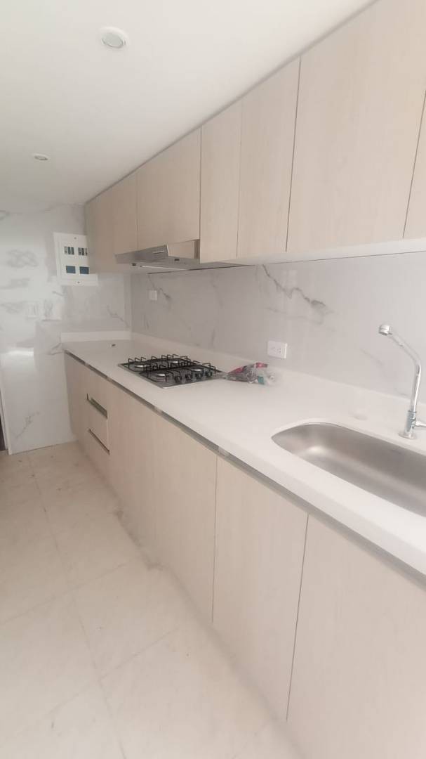 Casa en venta en Cedritos, Bogotá · foto 11 de 19