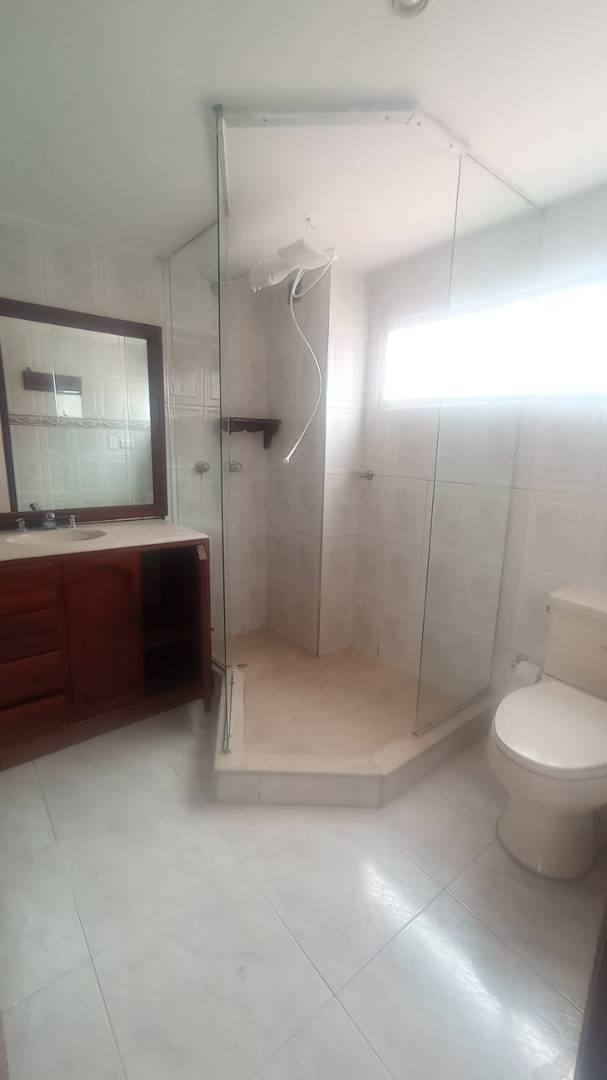 Casa en venta en Cedritos, Bogotá · foto 13 de 19