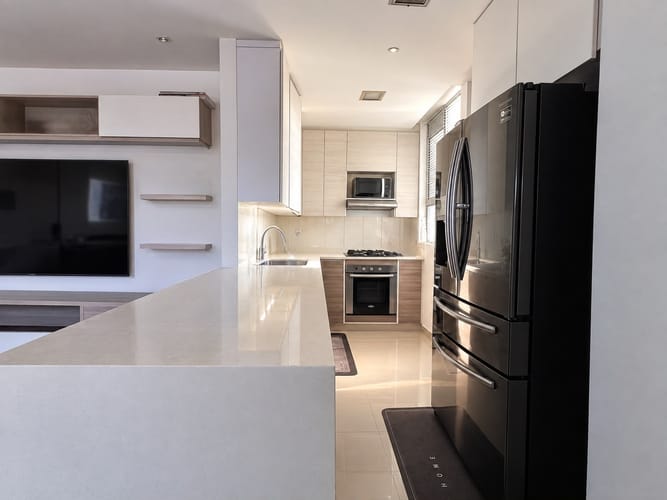 Apartamento de 3 alcobas en arriendo en El Poblado, Medellín, 108 m² · foto 3 de 11