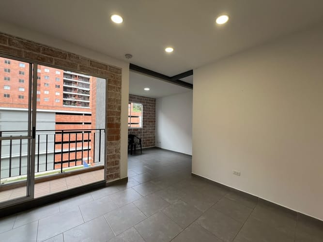 Apartamento de 2 alcobas en venta en Llano Grande, Rionegro, 60 m² · foto 2 de 10