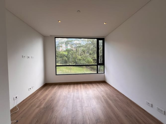 Apartamento de 3 alcobas en venta en El Poblado, Medellín, 143 m² · foto 6 de 15