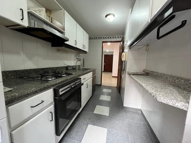 Apartamento de 2 alcobas en venta en Molinos Norte, Bogotá, 95 m² · foto 3 de 14