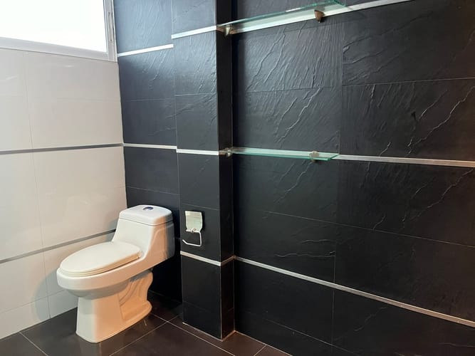 Casa de 3 alcobas en venta en Picaleña Y Mirolindo, Ibagué, 250 m² · foto 4 de 14