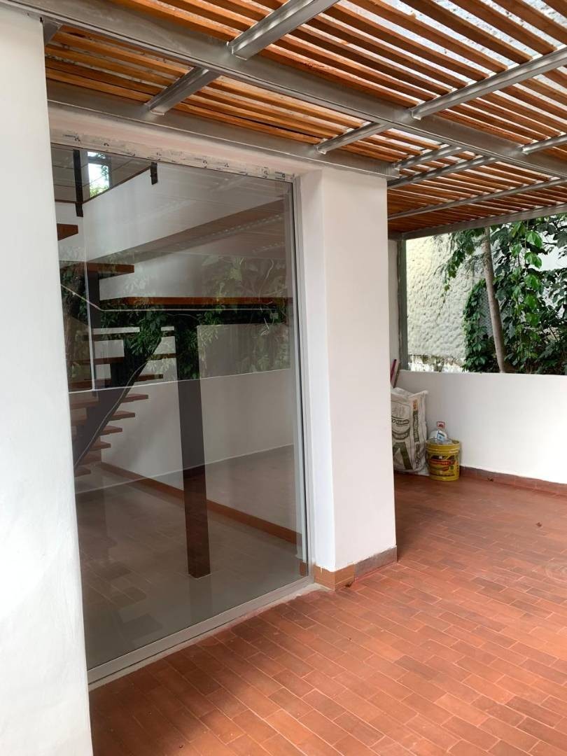 Apartamento en venta en Altos Del Poblado, Medellín · foto 6 de 24
