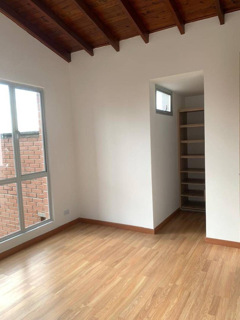 Apartamento en venta en Altos Del Poblado, Medellín · foto 15 de 24