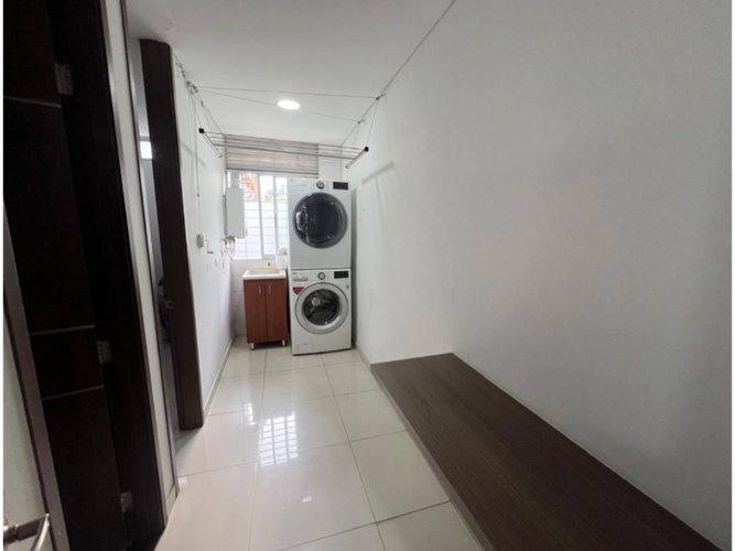Apartamento de 3 alcobas en venta en Ciudad Jardin, Cali, 181 m² · foto 4 de 18