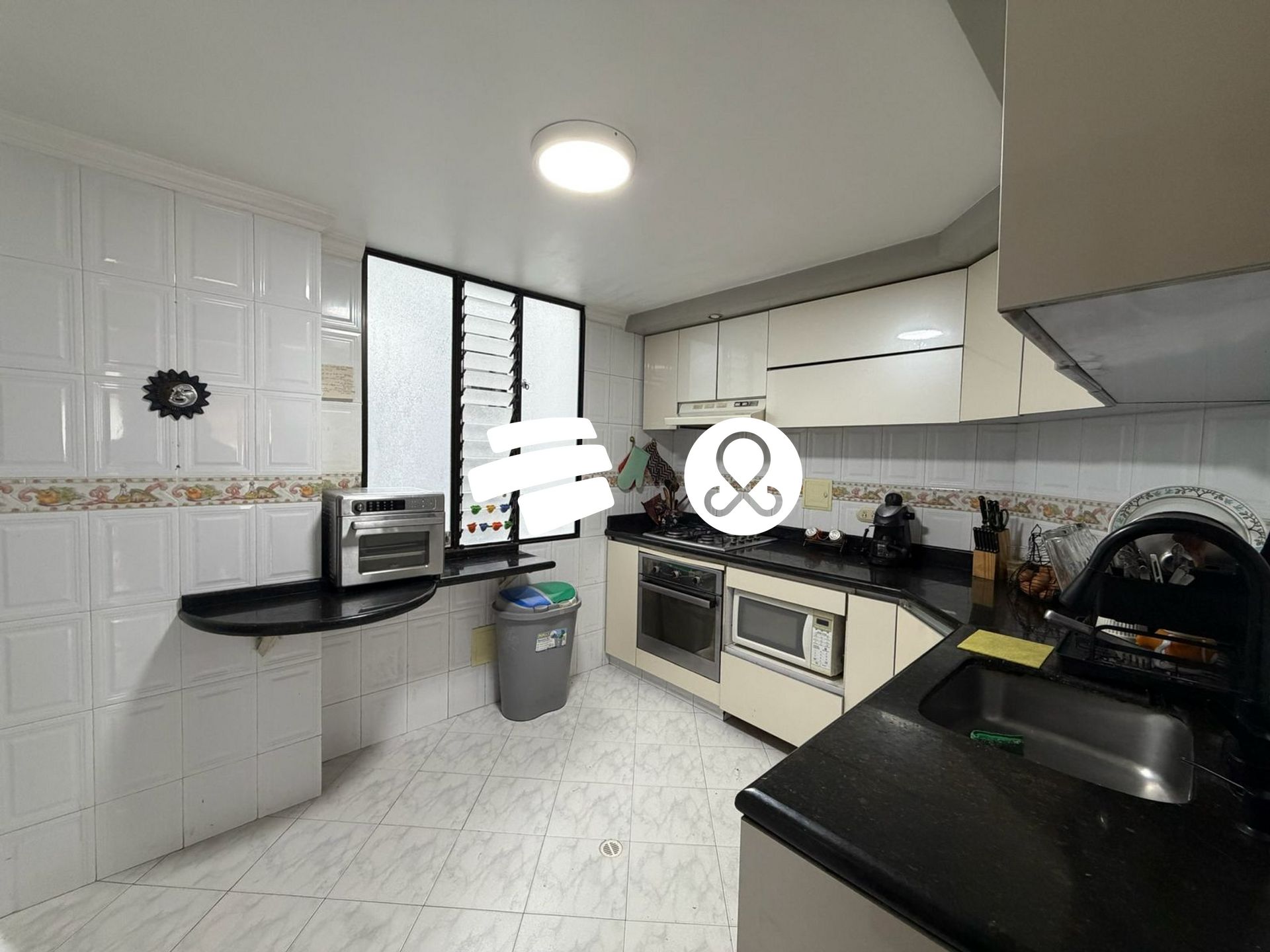 Apartamento en venta en Las Villas, Bogotá · foto 3 de 10
